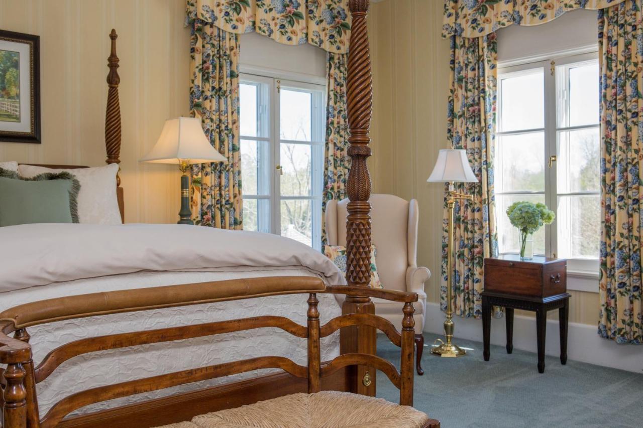Inn At Warner Hall Gloucester Exteriér fotografie