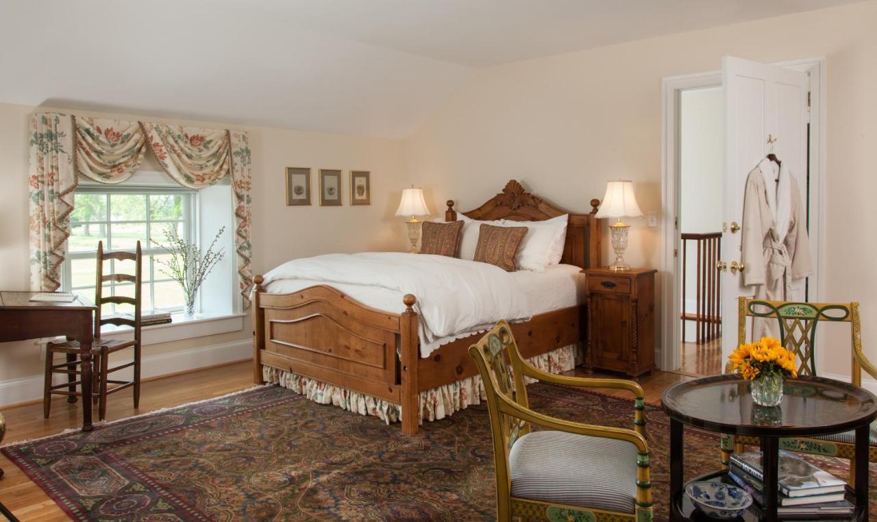 Inn At Warner Hall Gloucester Exteriér fotografie