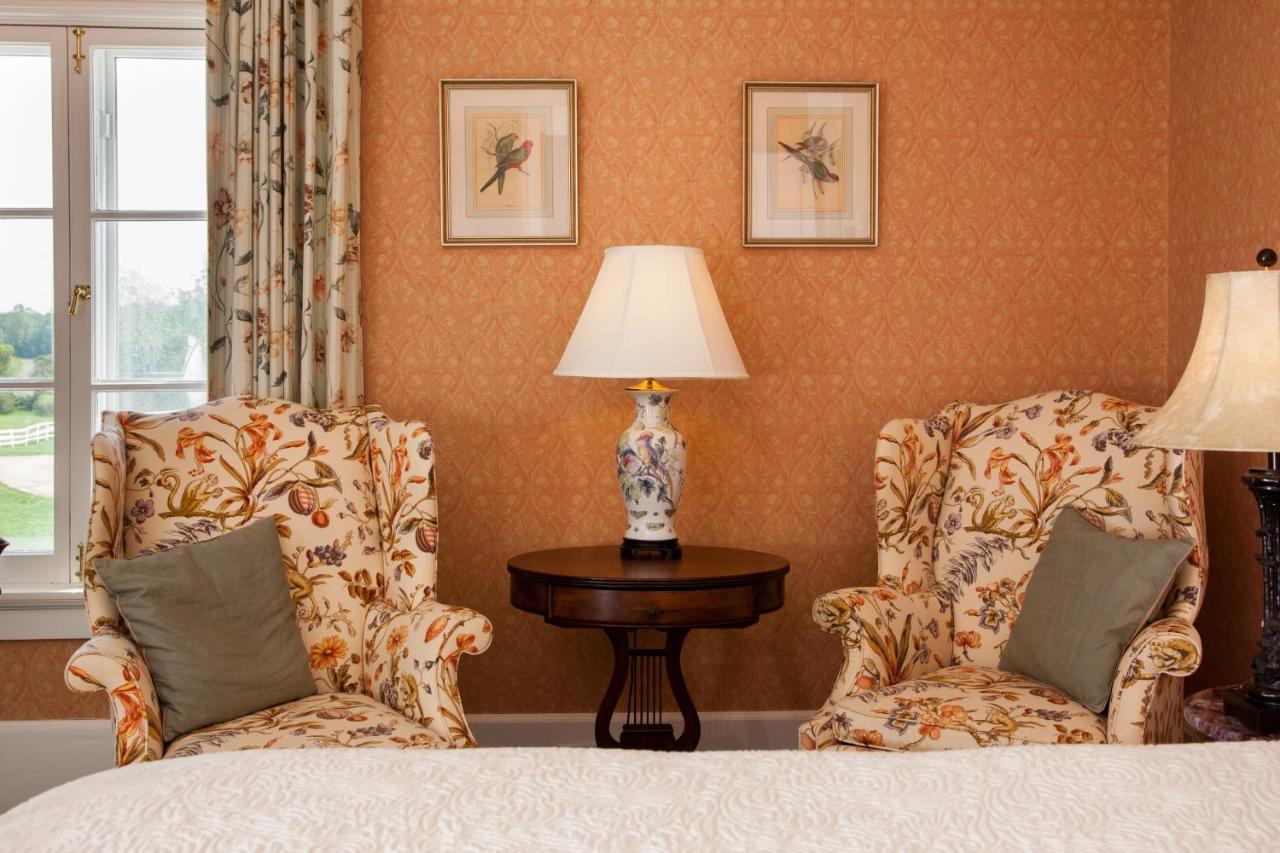 Inn At Warner Hall Gloucester Exteriér fotografie